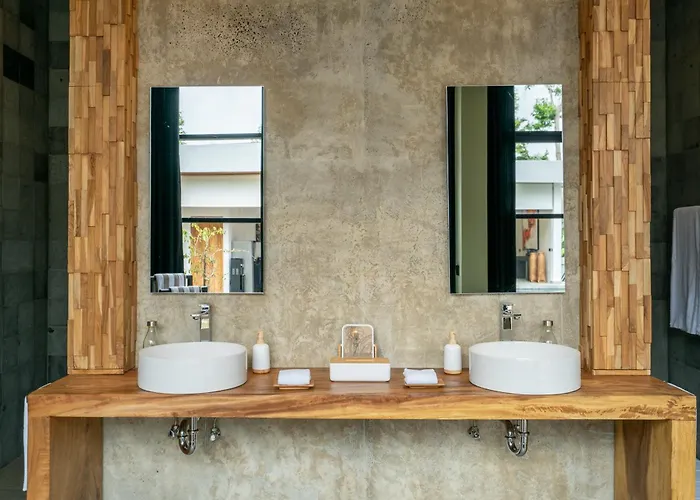 Villa Rouge - Loft Emylia Ubud